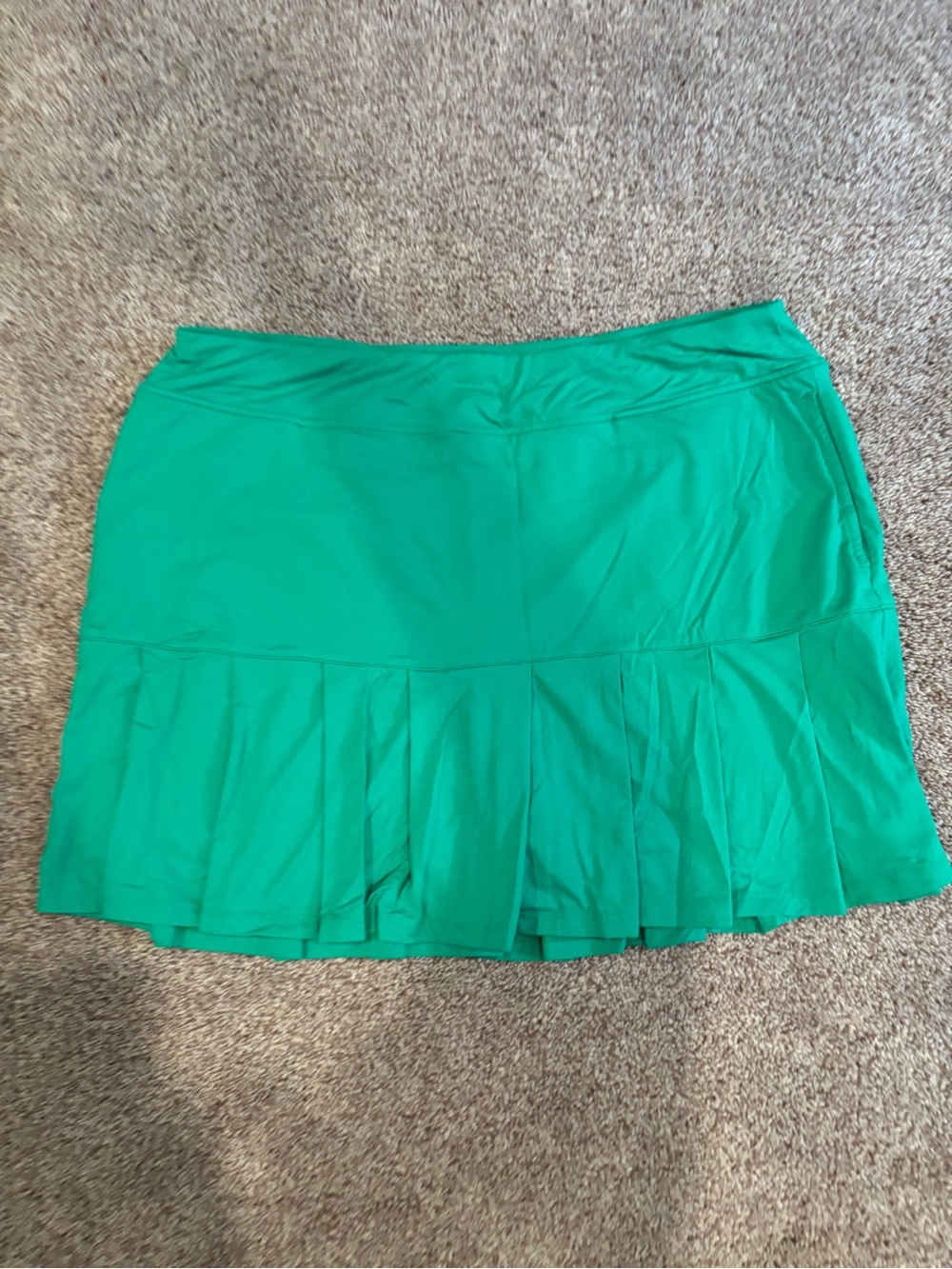 Sport Haley Bright Emerald Green Pleated Athletic Skort